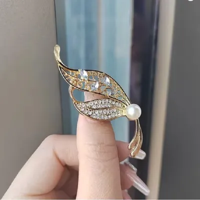 Crystal Pearl Leaf Shape Brooch Pin